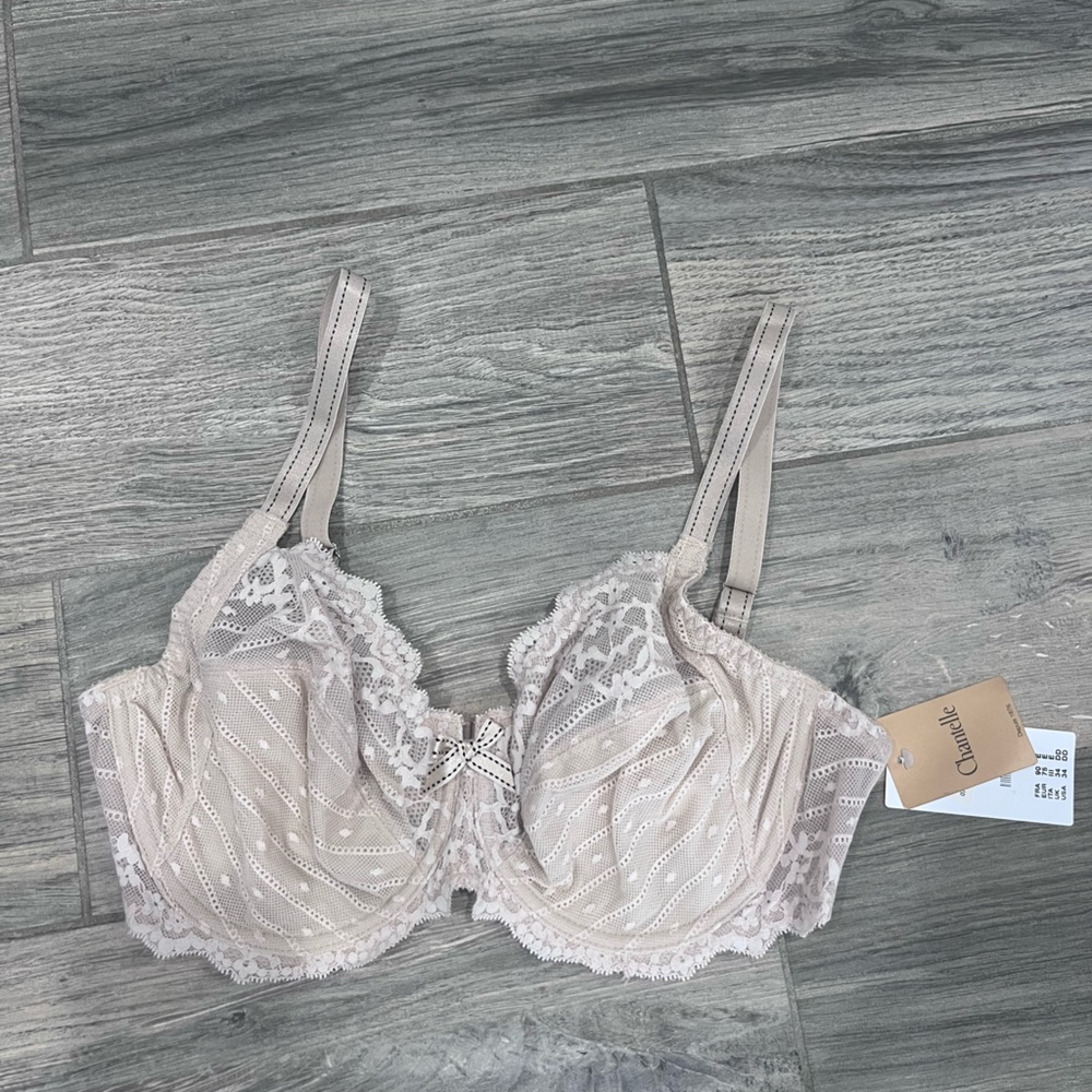Chantelle Women's Lace Bra - Beige